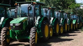 Municípios de MT recebem máquinas agrícolas do Promaq