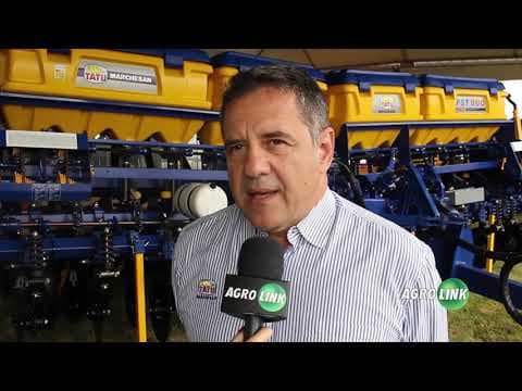 Tatu Marchesan traz linhas de plantadeiras na Expodireto