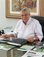 Ágide Meneguette