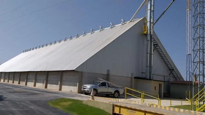 Umidade nos silos preocupa com avanço do El Niño