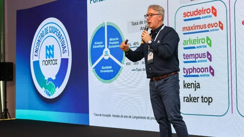Ao longo do encontro, também foram apresentados programas voltados às cooperativas