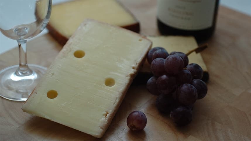 Paraná promove queijos e vinhos regionais com catálogo