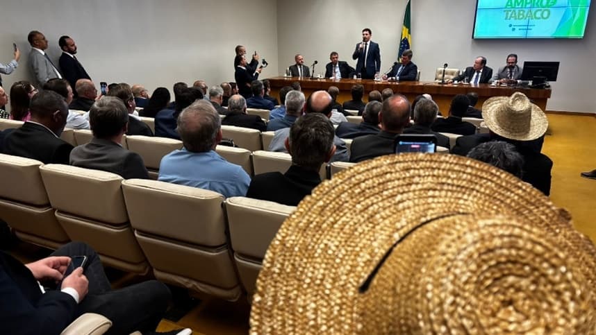 Fortalecimento da cadeia do tabaco marca encontro da Amprotabaco 