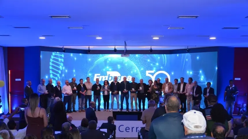 Ao celebrar 50 anos de história, Embrapa Cerrados homenageia equipes de pesquisa e parceiros