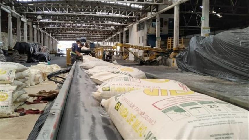 Caem entregas de fertilizantes