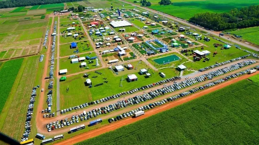 Bolsonaro recebe convite para Show Safra BR-163