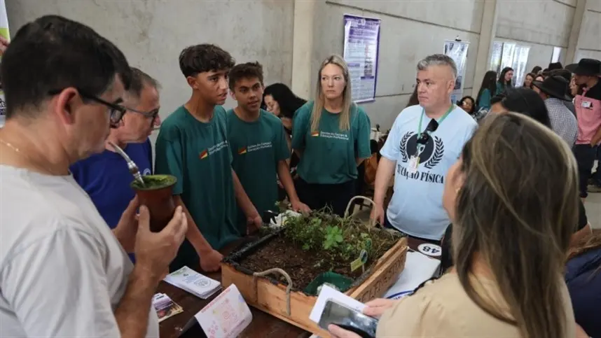 Trabalhos das escolas estaduais na Expointer apontam soluções para os desafios do campo