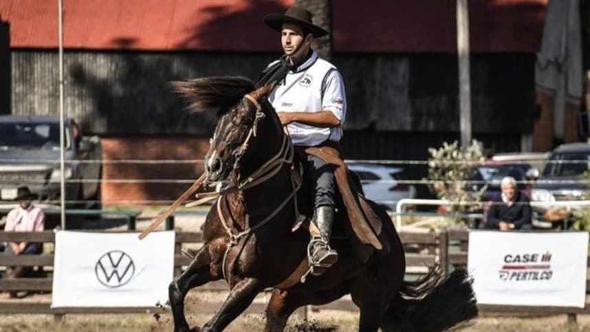 Freio de Ouro do Uruguai classifica ginete mais jovem da história