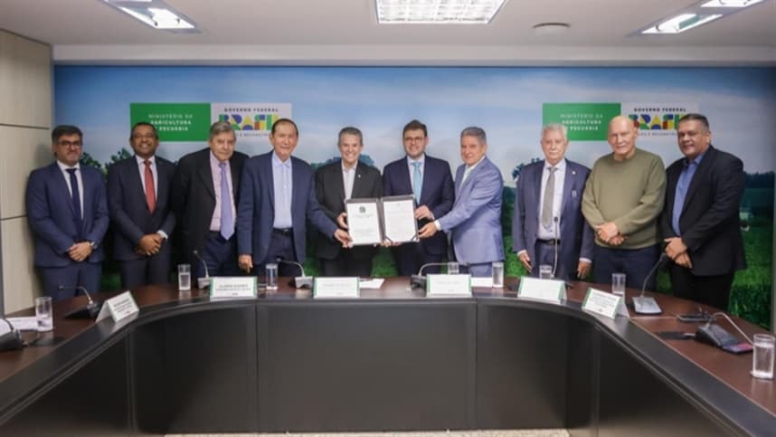 Ministro André de Paula assina portaria que institui o Programa de Integração Produtiva e Logística Brasil-Bolívia-Pacífico