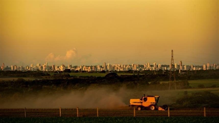 Comercialização de tratores e máquinas agrícolas tem projeção de crescimento em 17,7% em 2022