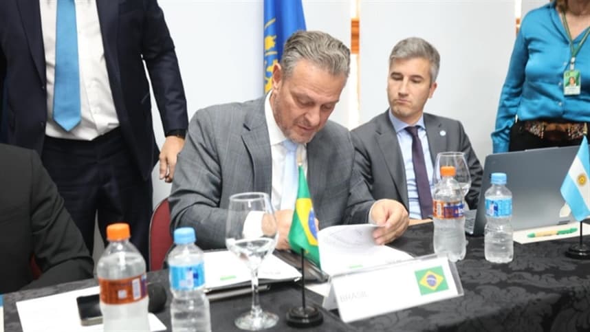 Ministro Fávaro destaca cooperação estratégica durante reunião do Conselho Agropecuário do Sul