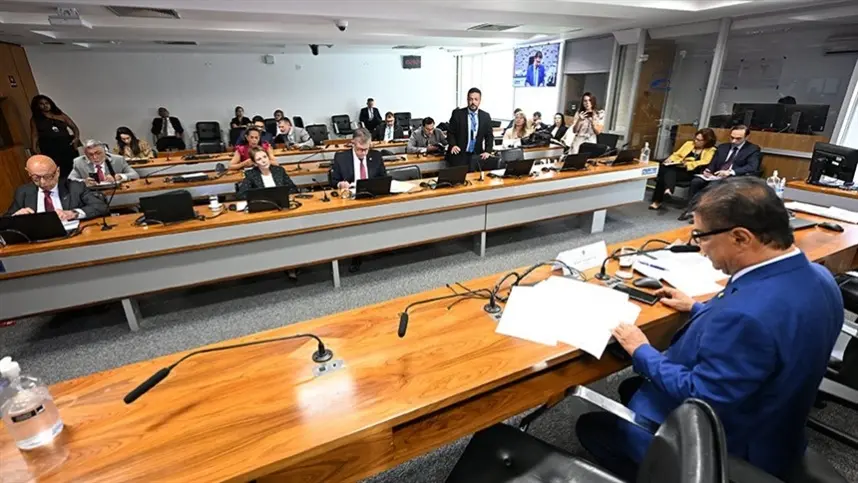 CRE avalia impactos do tarifaço dos EUA nas exportações
