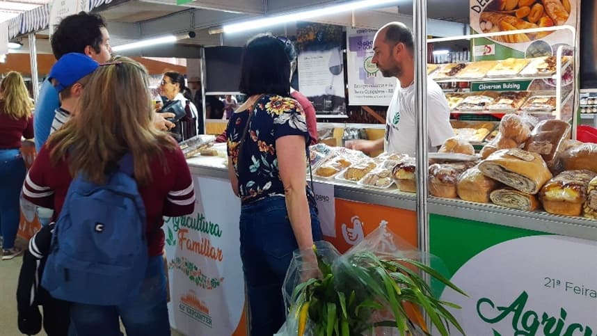 Agricultura familiar terá 40 empreendimentos na Fenasul Expoleite 2026