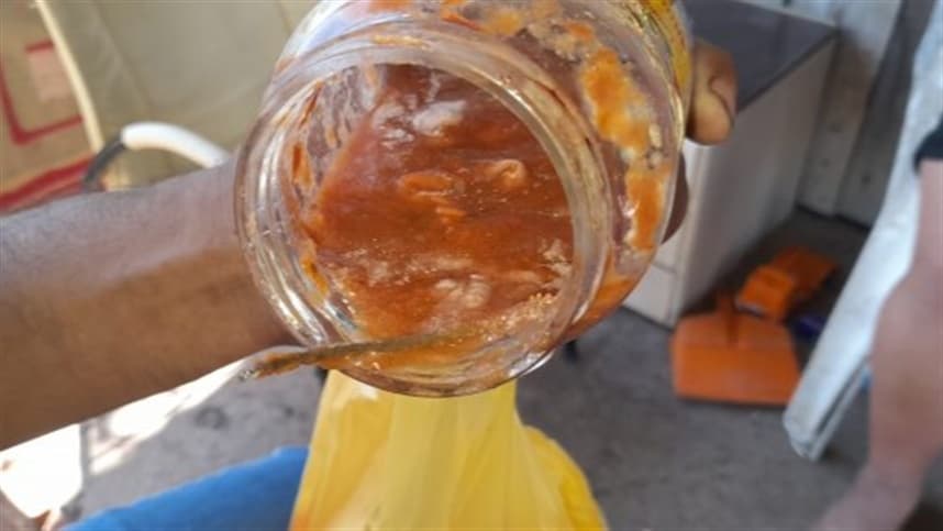 Consumidor diz ter encontrado rato em molho de tomate
