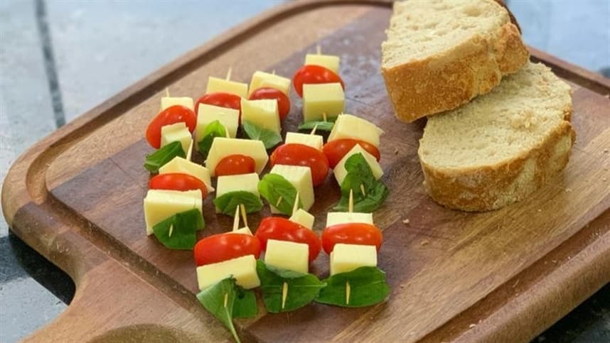 Aprenda a fazer palitinho caprese