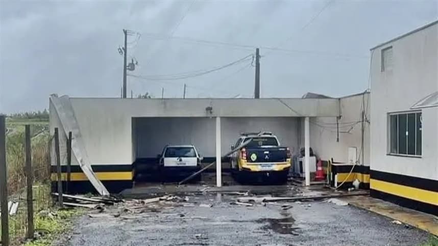 Temporal com ventos fortes causa estragos e atinge cinco municípios do Paraná