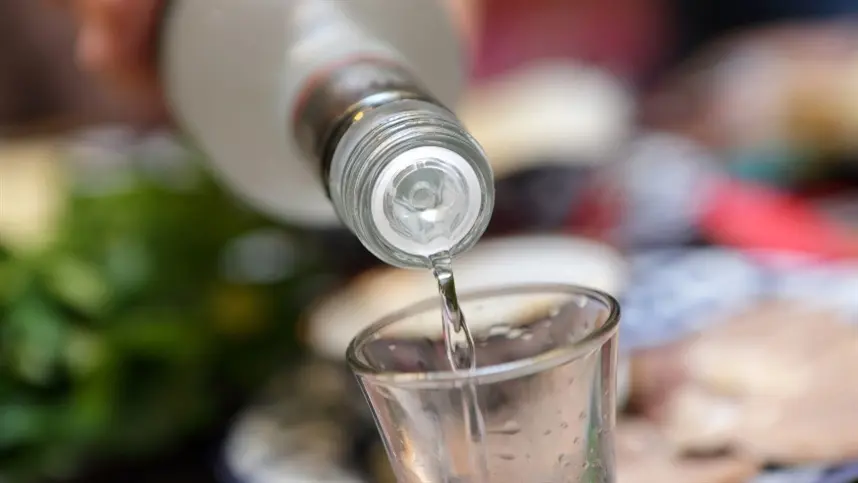 Operação apreende bebidas alcoólicas clandestinas na zona norte do Rio
