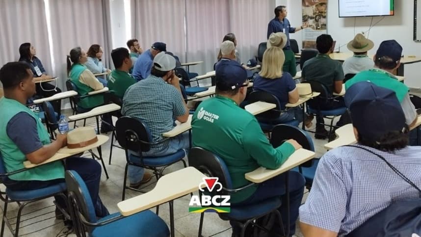 ABCZ promove treinamento do Pró-Genética para técnicos da Emater Goiás