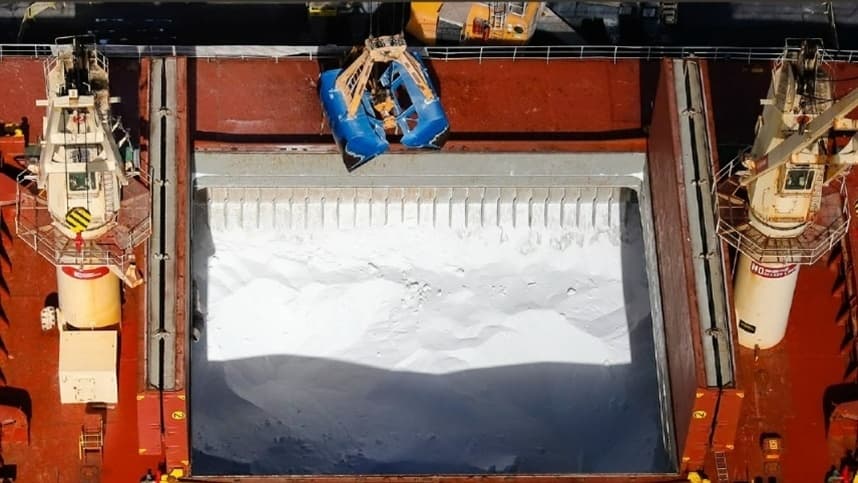 Tem tanto fertilizante que o preço baixou: ENTENDA