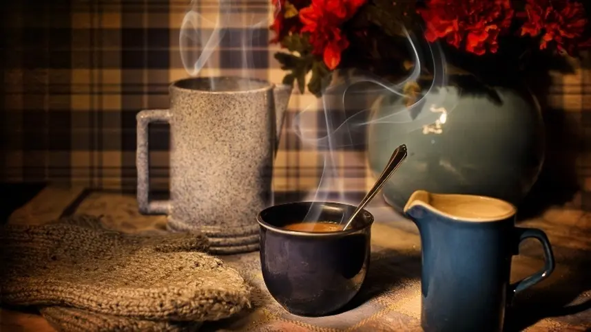 Café pode ficar mais barato? Dólar e clima pesam no preço