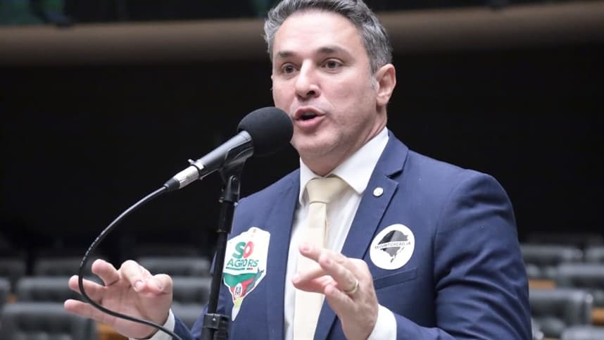 Deputado aciona Câmara para cobrar governo sobre restrição europeia a produtos animais brasileiros