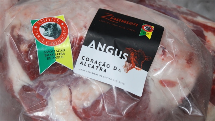  O frigorífico gaúcho Zimmer anunciou o embarque do primeiro lote de carne Angus certificada para as paradisíacas ilhas Maldivas