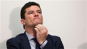 Instabilidade política dispara Dólar e Soja deve subir