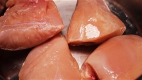 Demanda mantém preço do frango em alta