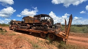 Sema apreende tratores em operação contra desmatamento em MT