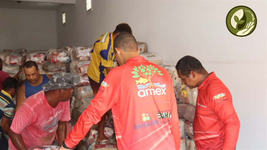 Ação assegura alimentos a famílias da Resex Canavieiras (BA)
